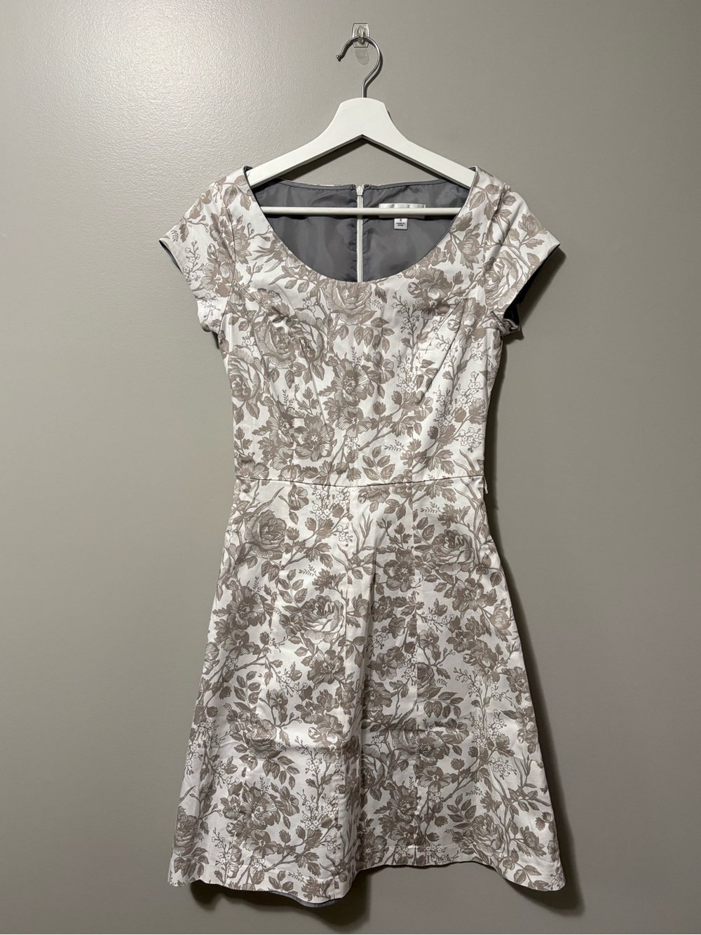 Isaac Mizrahi Fit and Flare Floral Print Short Sleeve Dress